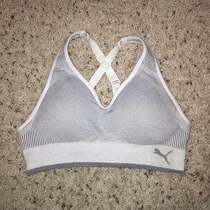 🐾PUMA - white/ grey sports bra!!🐾